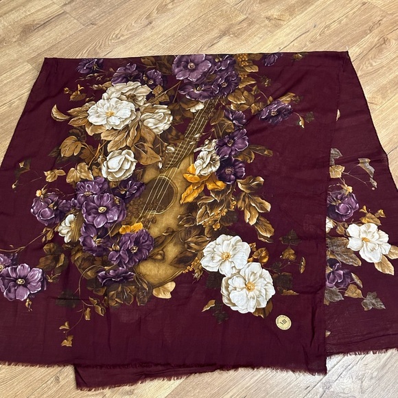 Mantero collection wool scarf